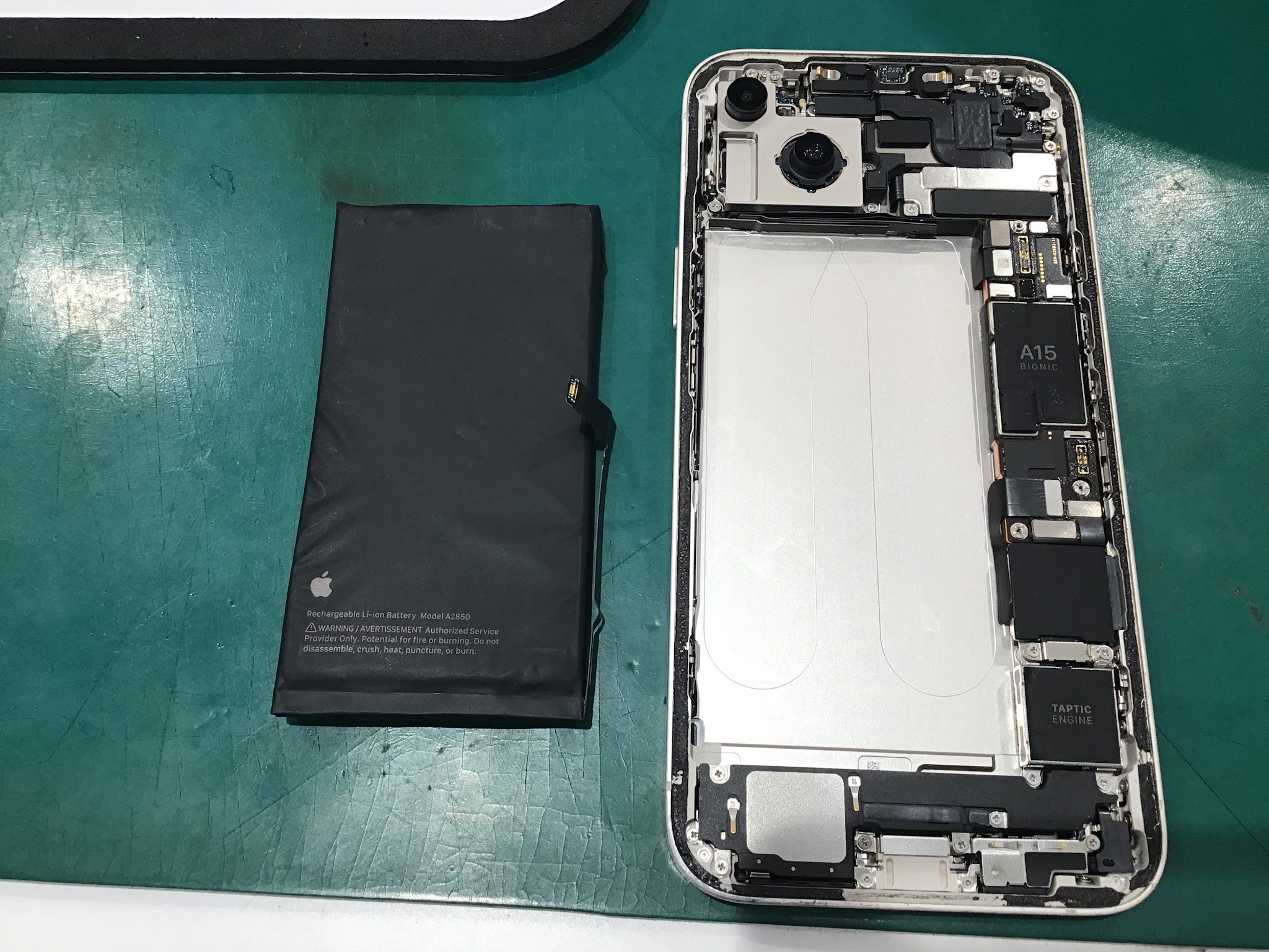 iPhone14Plusのバッテリー交換を承りました。【スマホ修理工房丸井錦糸町店】